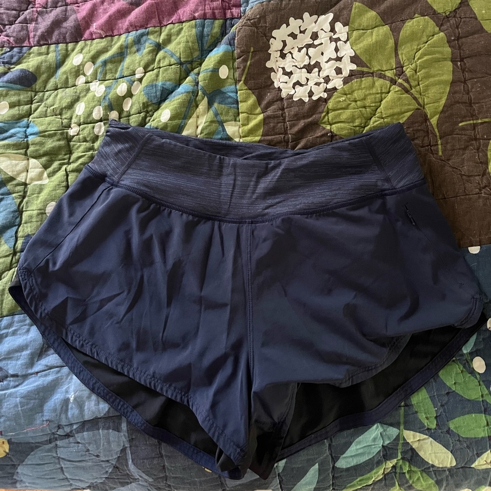 Outdoor Voices 2.5” Hudson Shorts